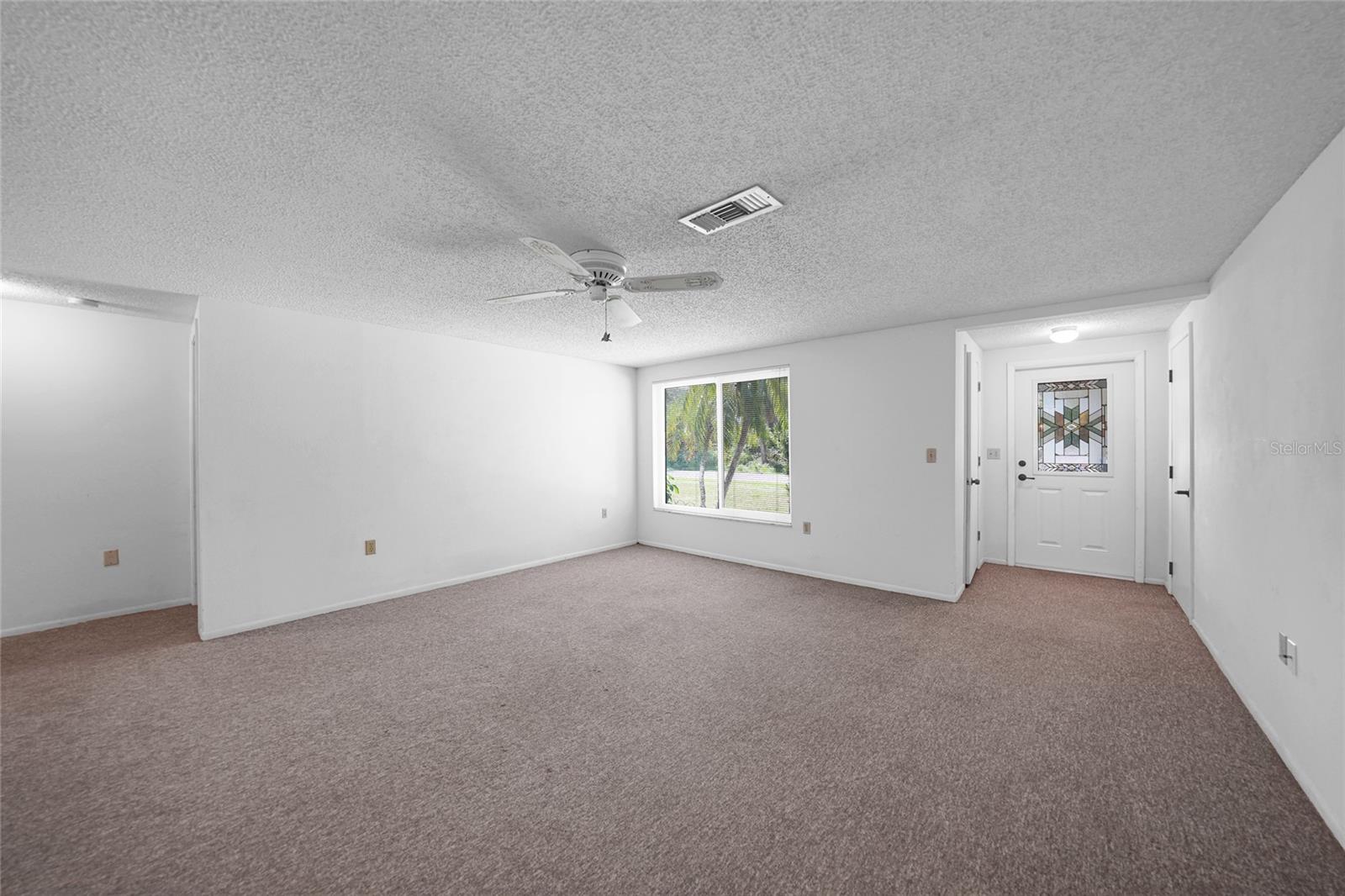 1004 - SOUTH VENICE UNIT 18 - Residential
