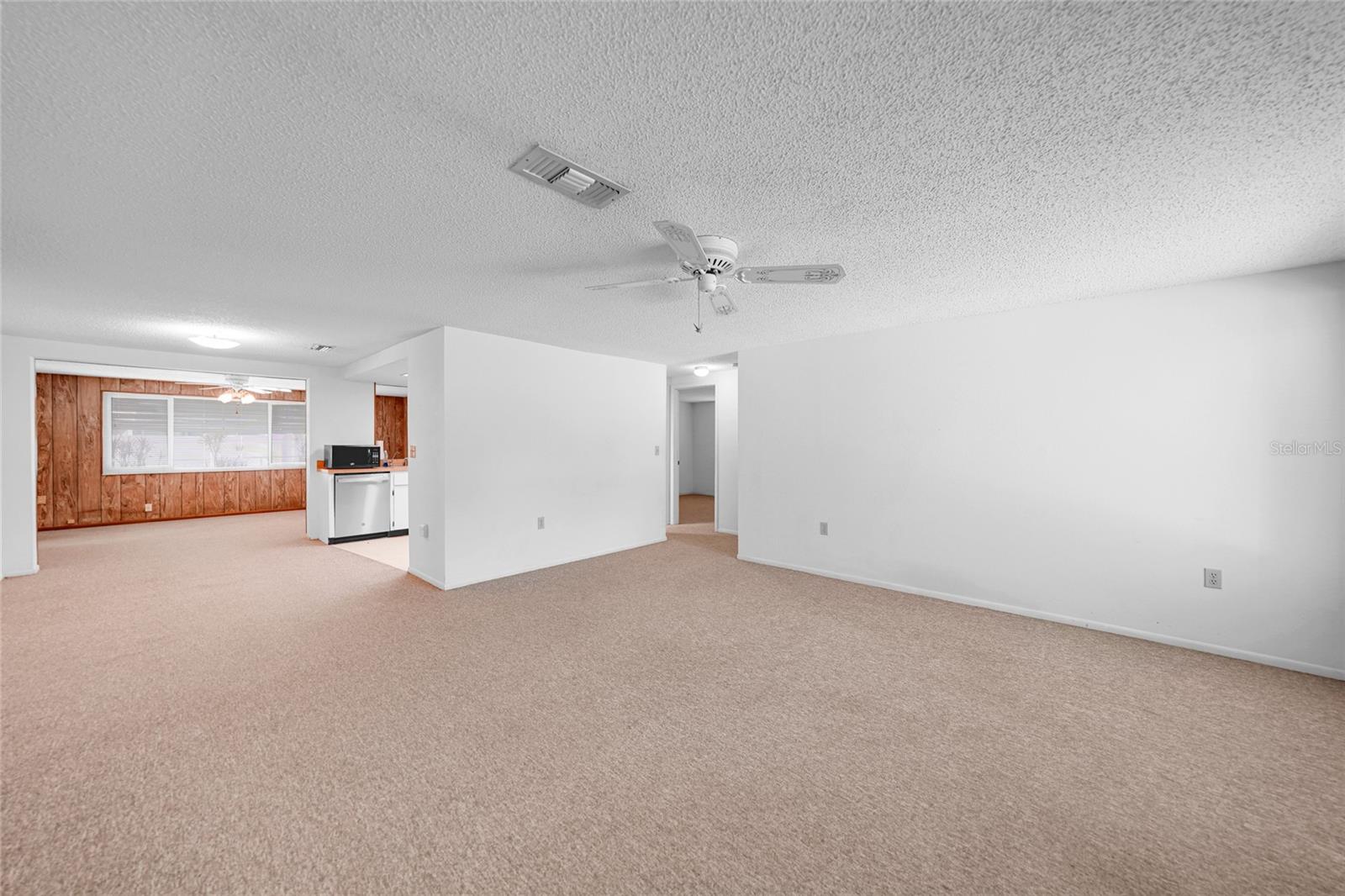 1004 - SOUTH VENICE UNIT 18 - Residential