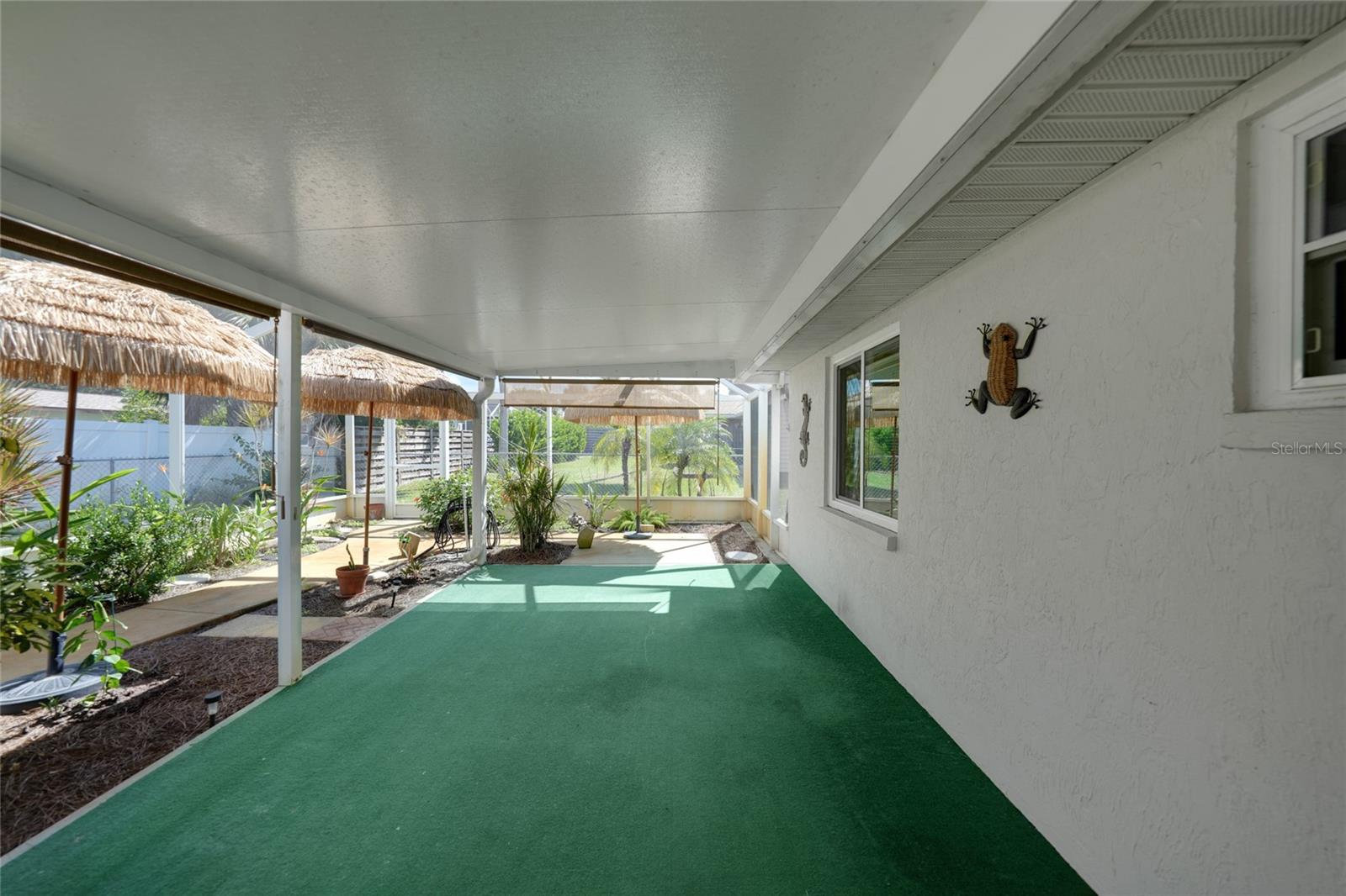 1004 - SOUTH VENICE UNIT 18 - Residential