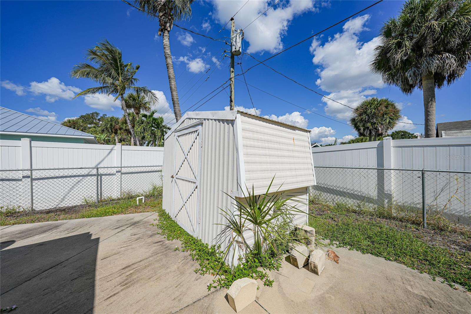 1004 - SOUTH VENICE UNIT 18 - Residential