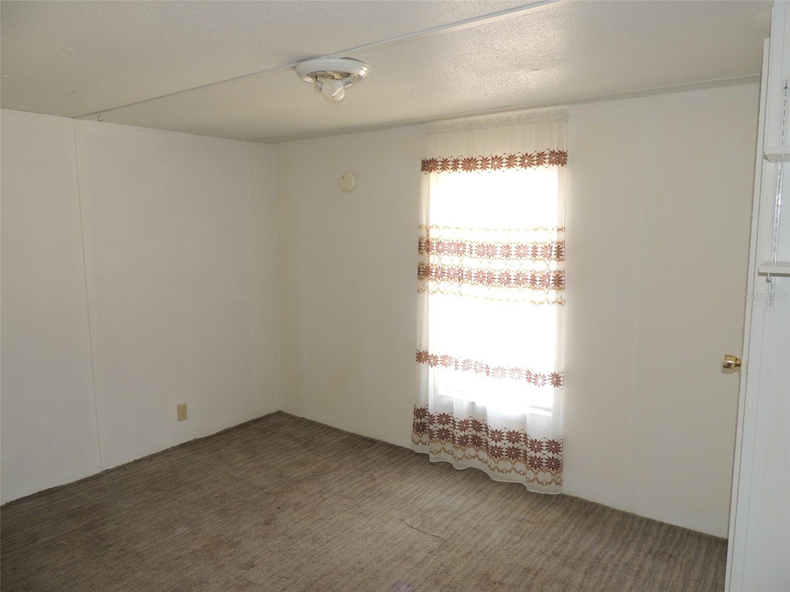 UNIVERSITY ESTATES - Residential