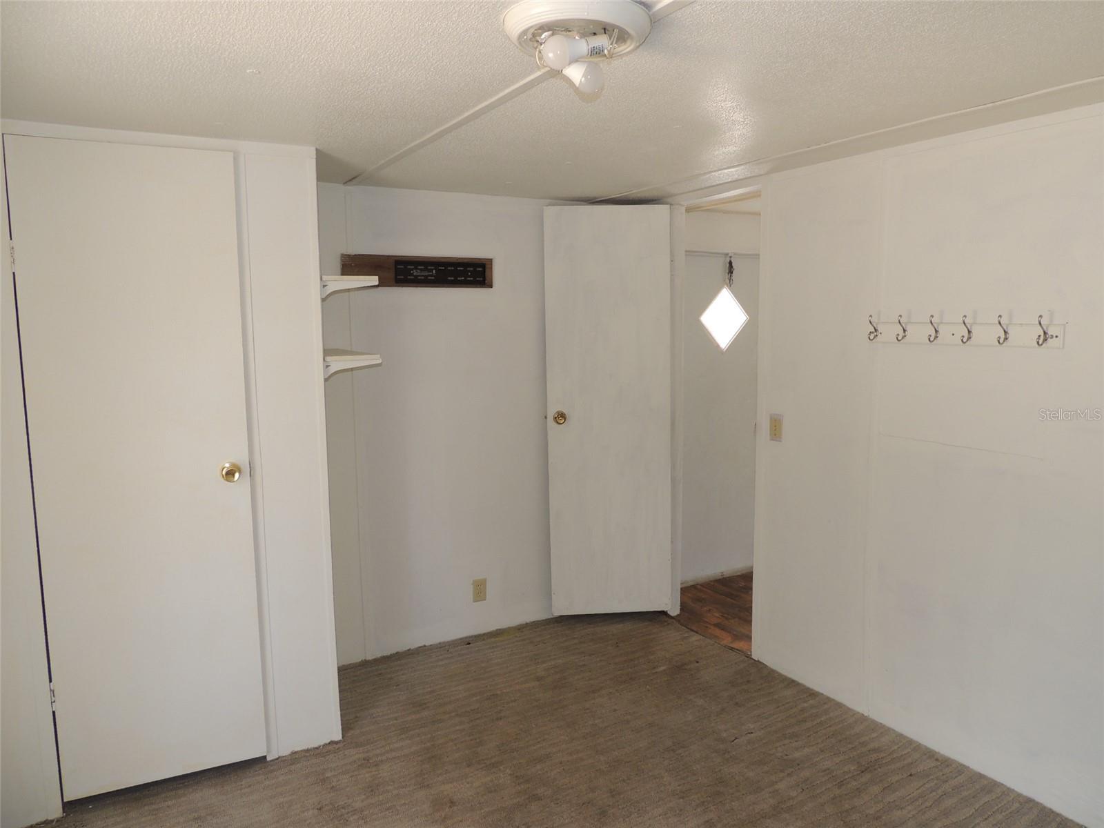 UNIVERSITY ESTATES - Residential