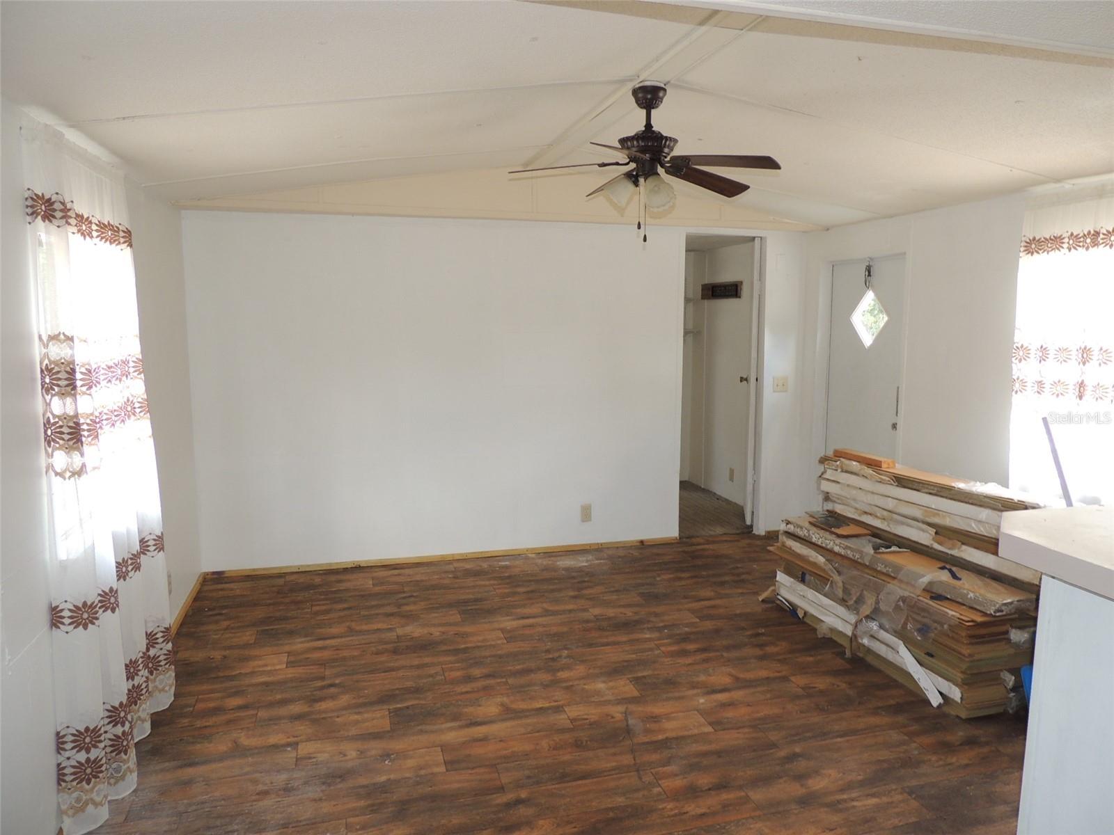 UNIVERSITY ESTATES - Residential