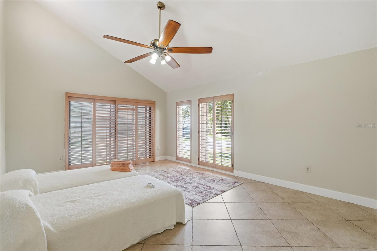 EMERALD POINTE VILLAS PH 02 - Residential