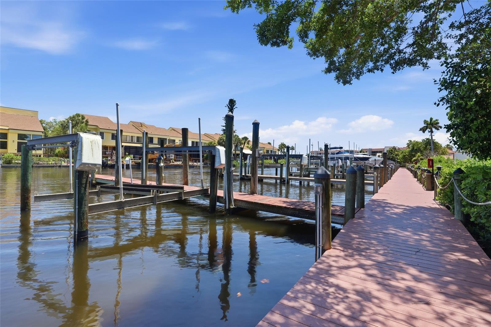 EMERALD POINTE VILLAS PH 02 - Residential