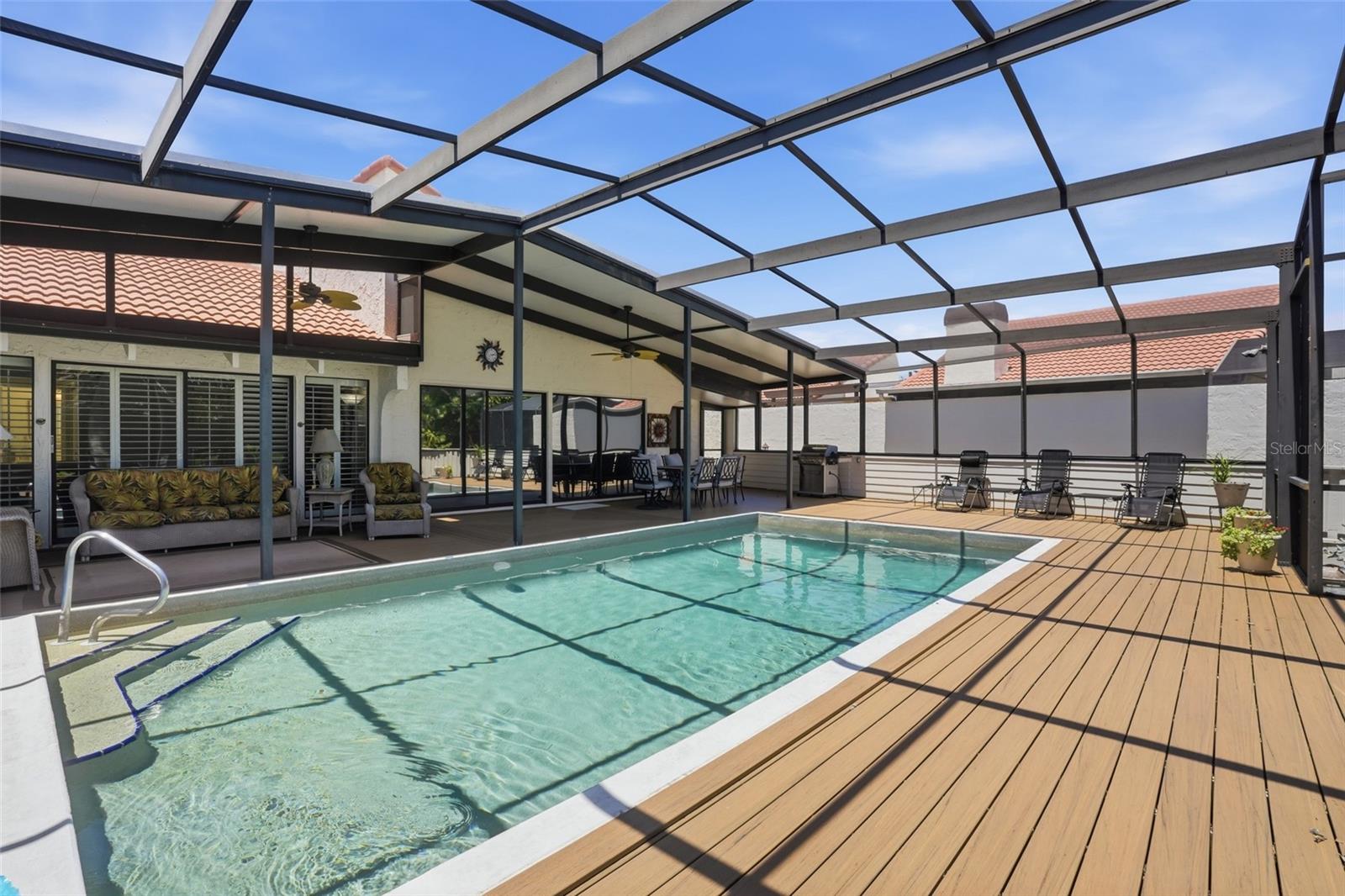 EMERALD POINTE VILLAS PH 02 - Residential