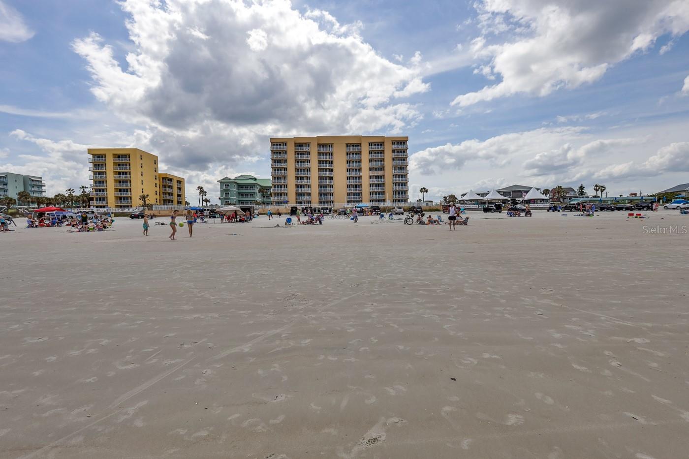 Oceania Plaza Condo - Residential