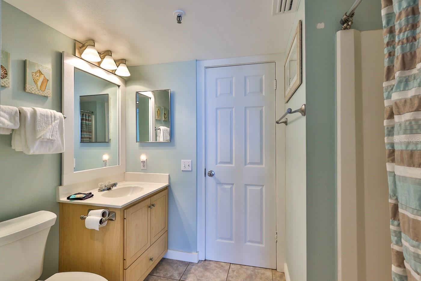 Oceania Plaza Condo - Residential