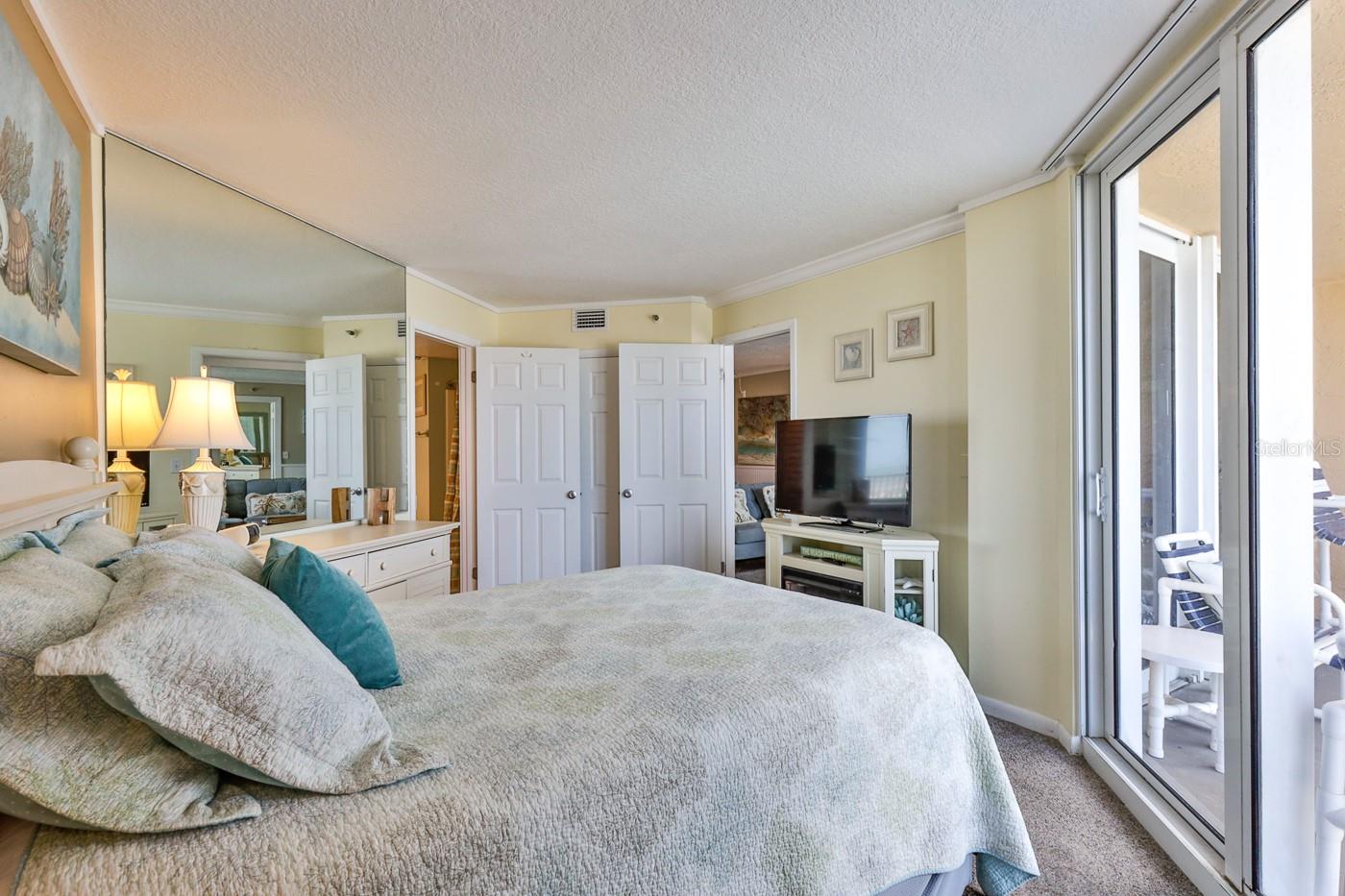 Oceania Plaza Condo - Residential