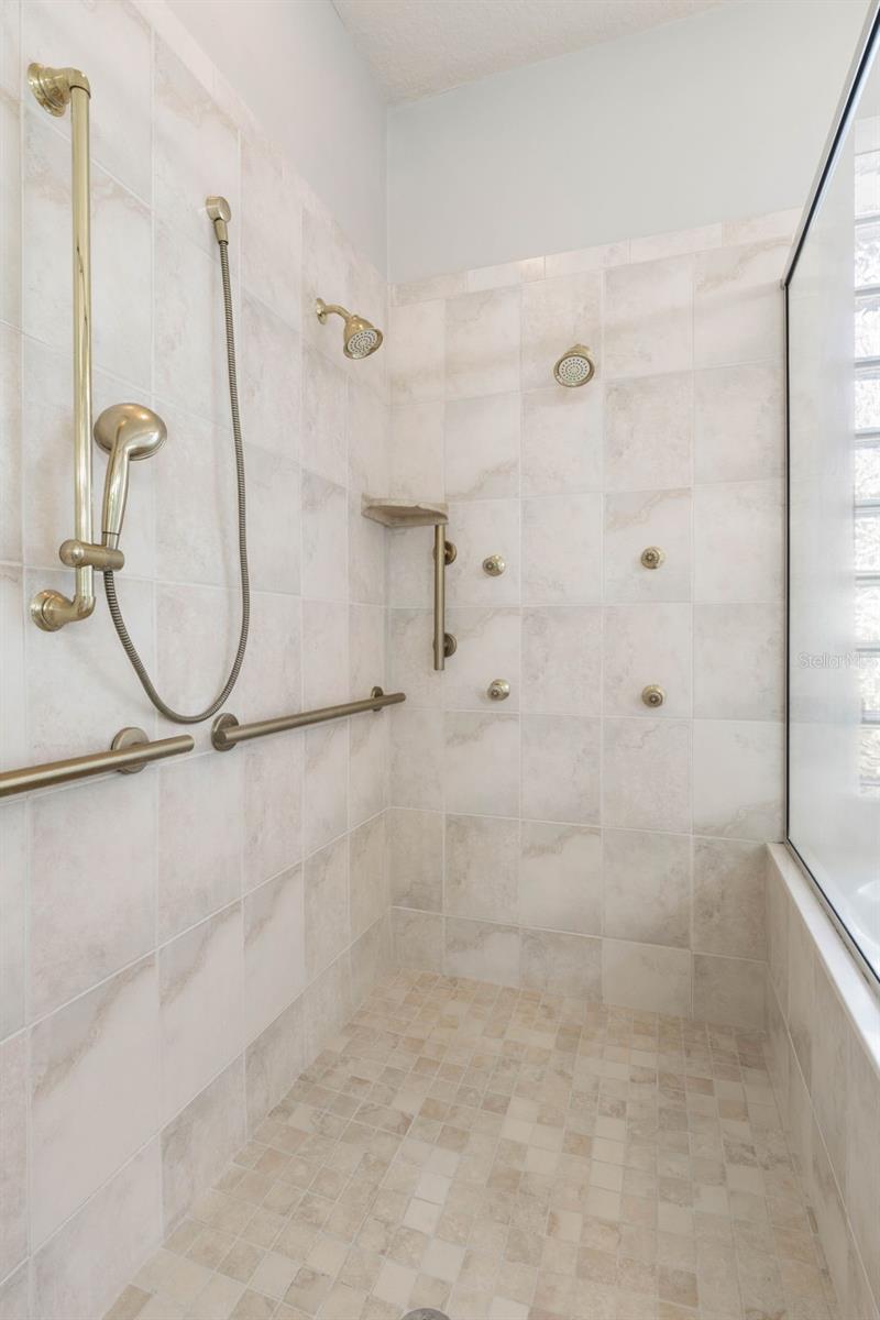 GRAND HAVEN - Residential