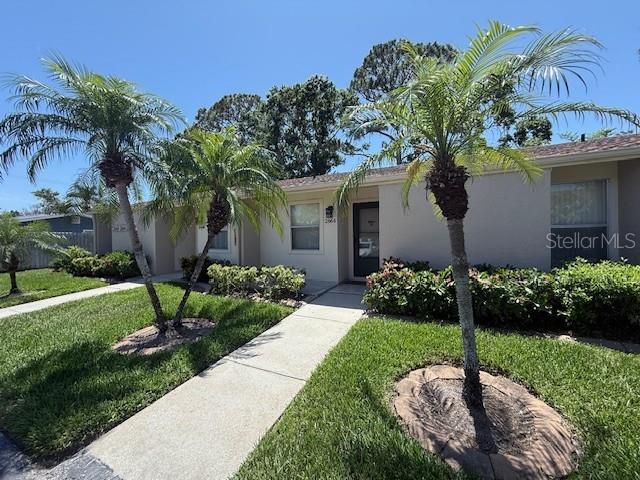 This furnished 2-bedroom, 2-bath villa is centrally located just minutes from stunning beaches, Sarasota Memorial Hospital, downtown Sarasota, and the vibrant Gulf Gate area. Located in Pinewood Village, residents enjoy access to community amenities including a heated pool, clubhouse, fitness room, and shuffleboard courts. Included in the rent is cable TV and water/sewer. This is a furnished property available June- February.