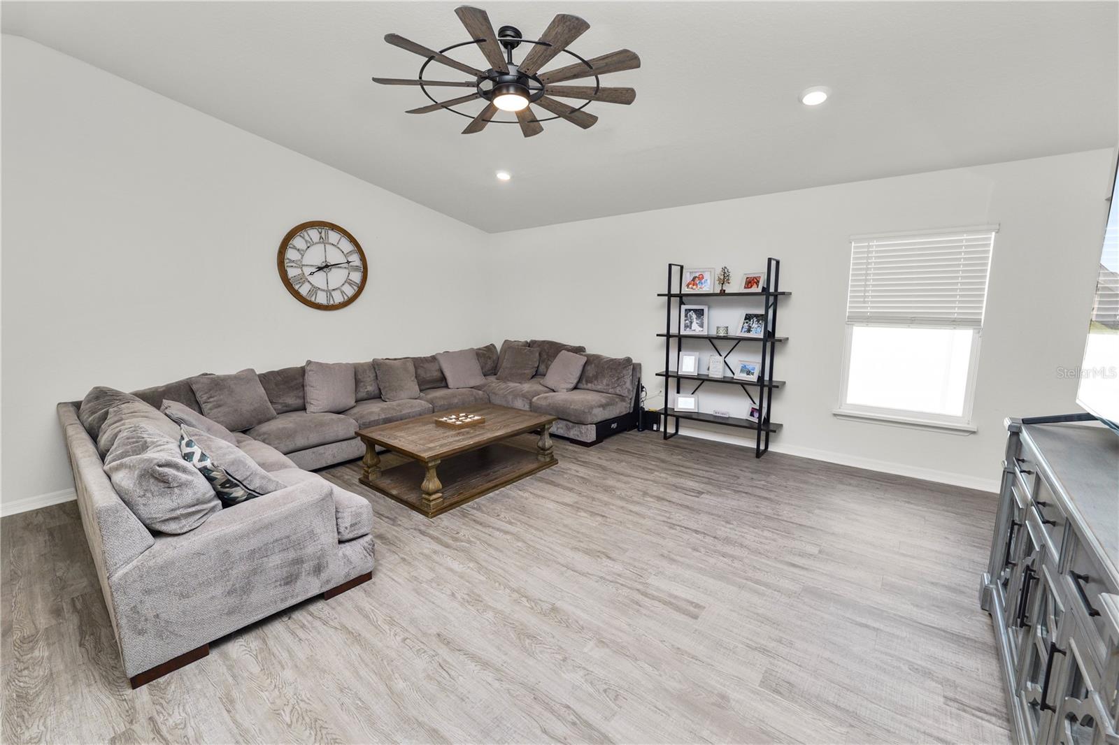 3942 WILLOW RIDGE DRIVE