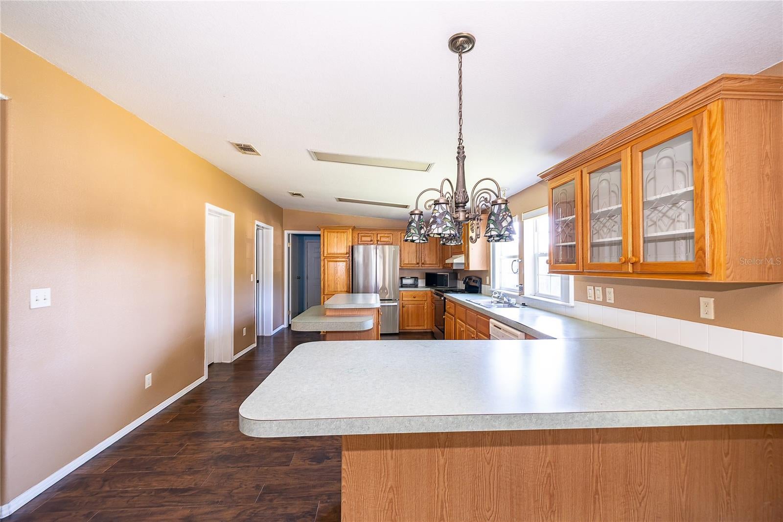 800 GEE CREEK COURT