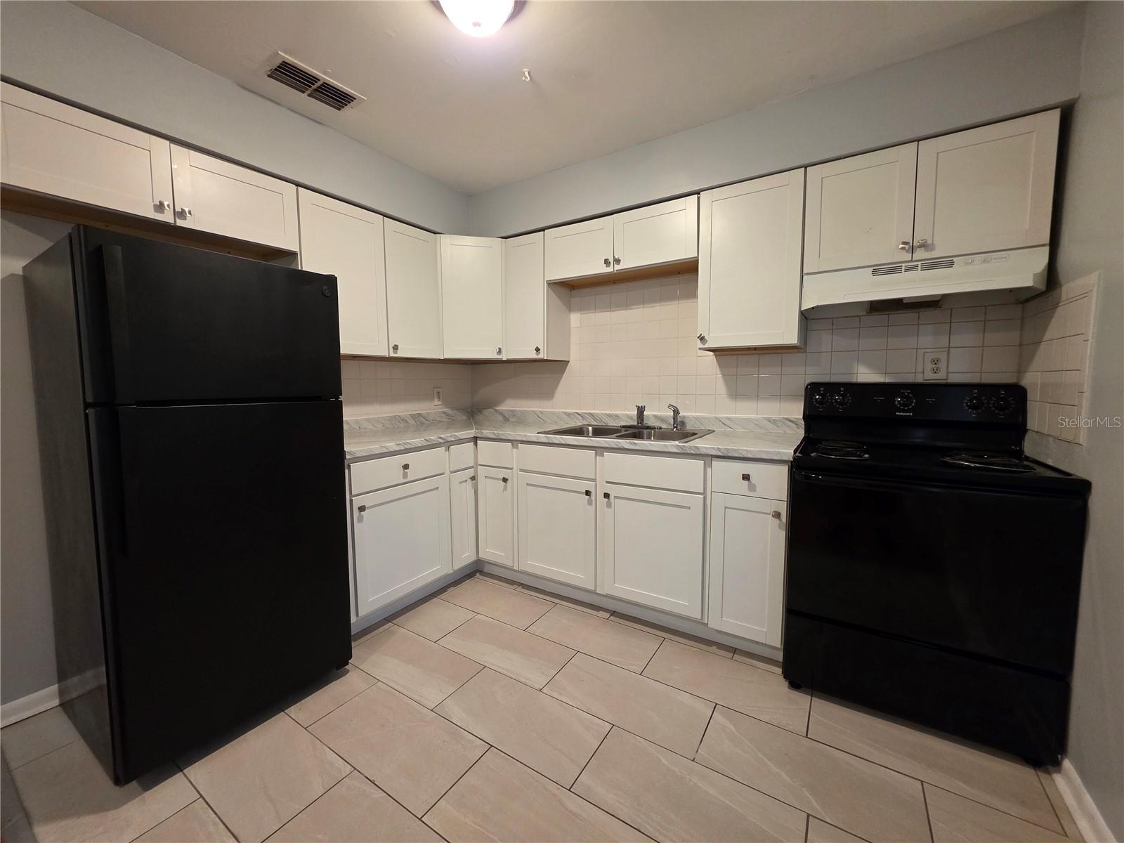 OAK HILL TERRACE - Residential Lease