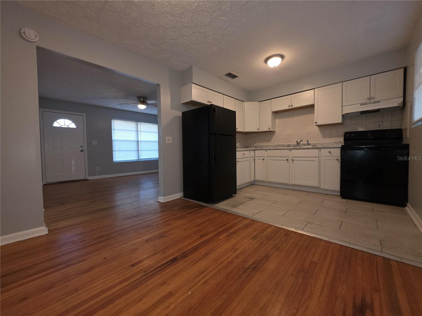 OAK HILL TERRACE - Residential Lease