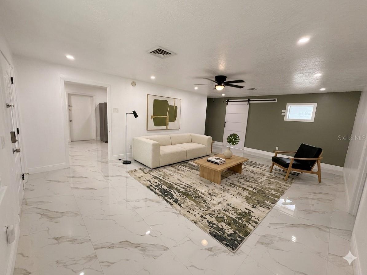 907 VALENTINA DRIVE