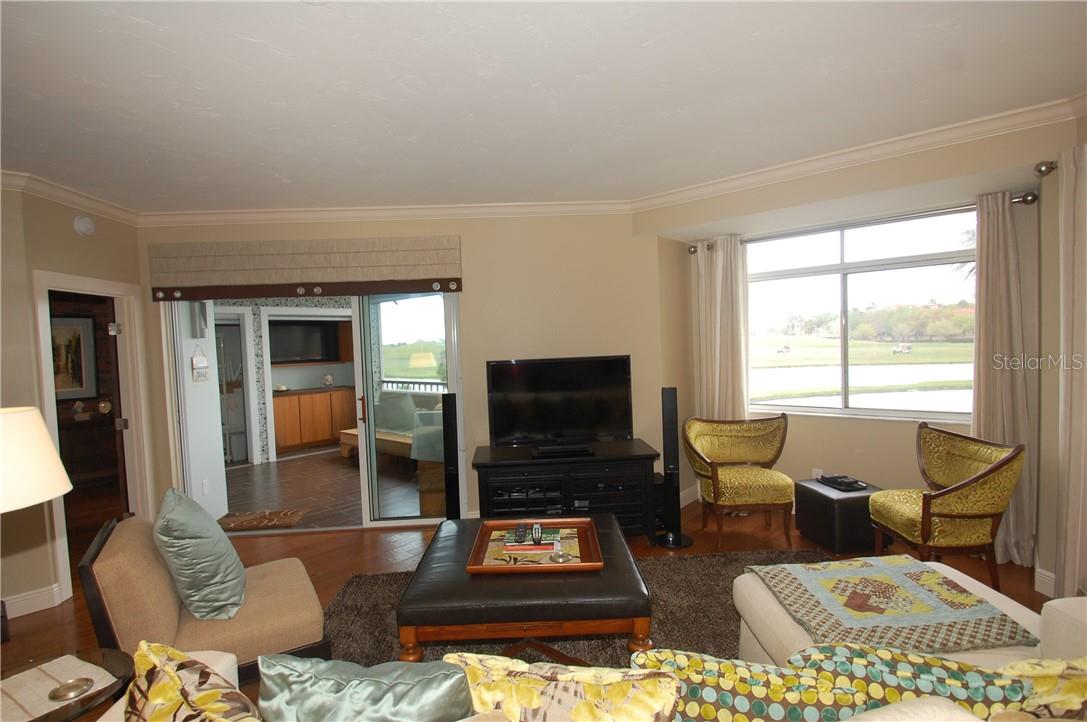 VILLA MIRADA - Residential Lease