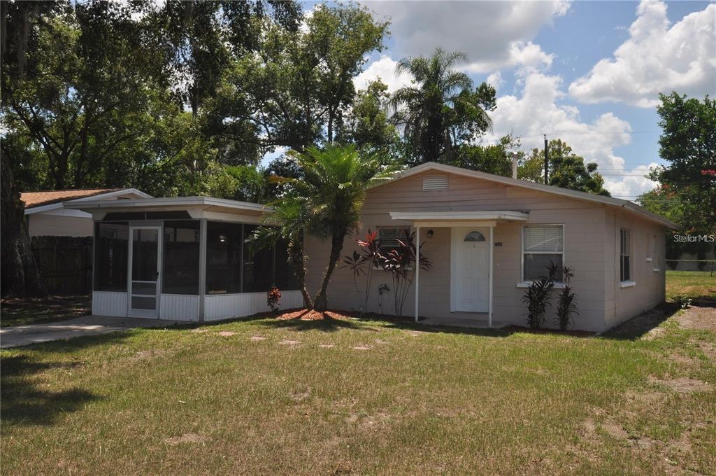 Photo of 5940 Hilltop Lane E, Lakeland, FL 33809 (MLS # L4957708)