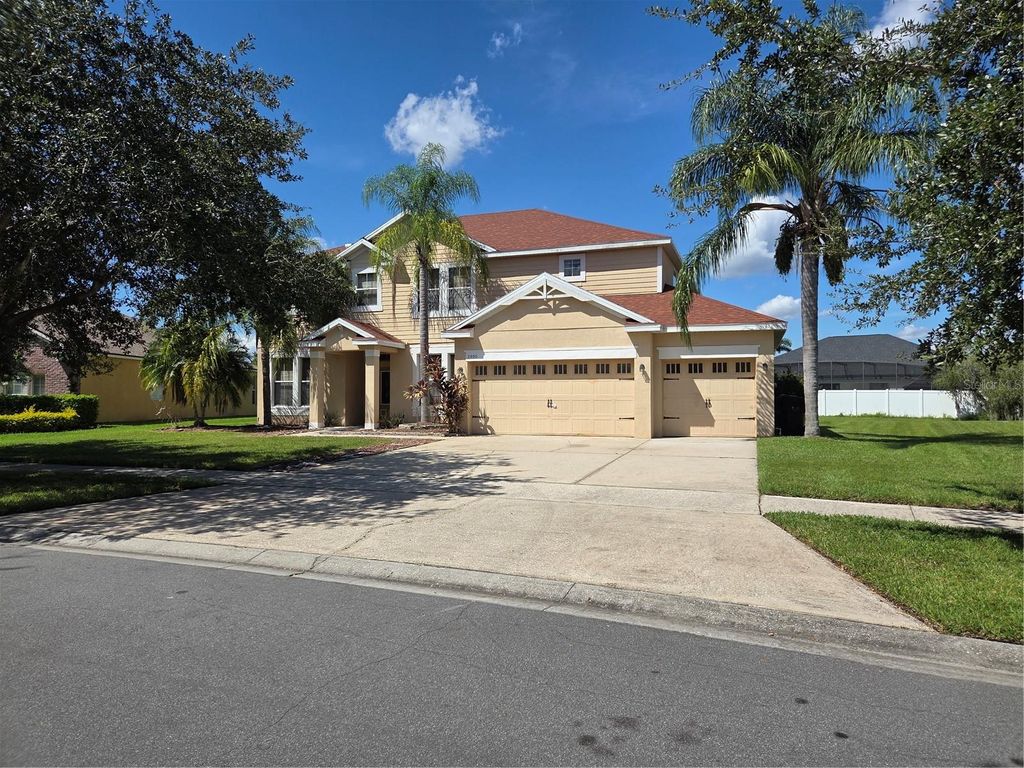 Photo of 2400 Tybee Road, Saint Cloud, FL 34769 (MLS # S5141533)