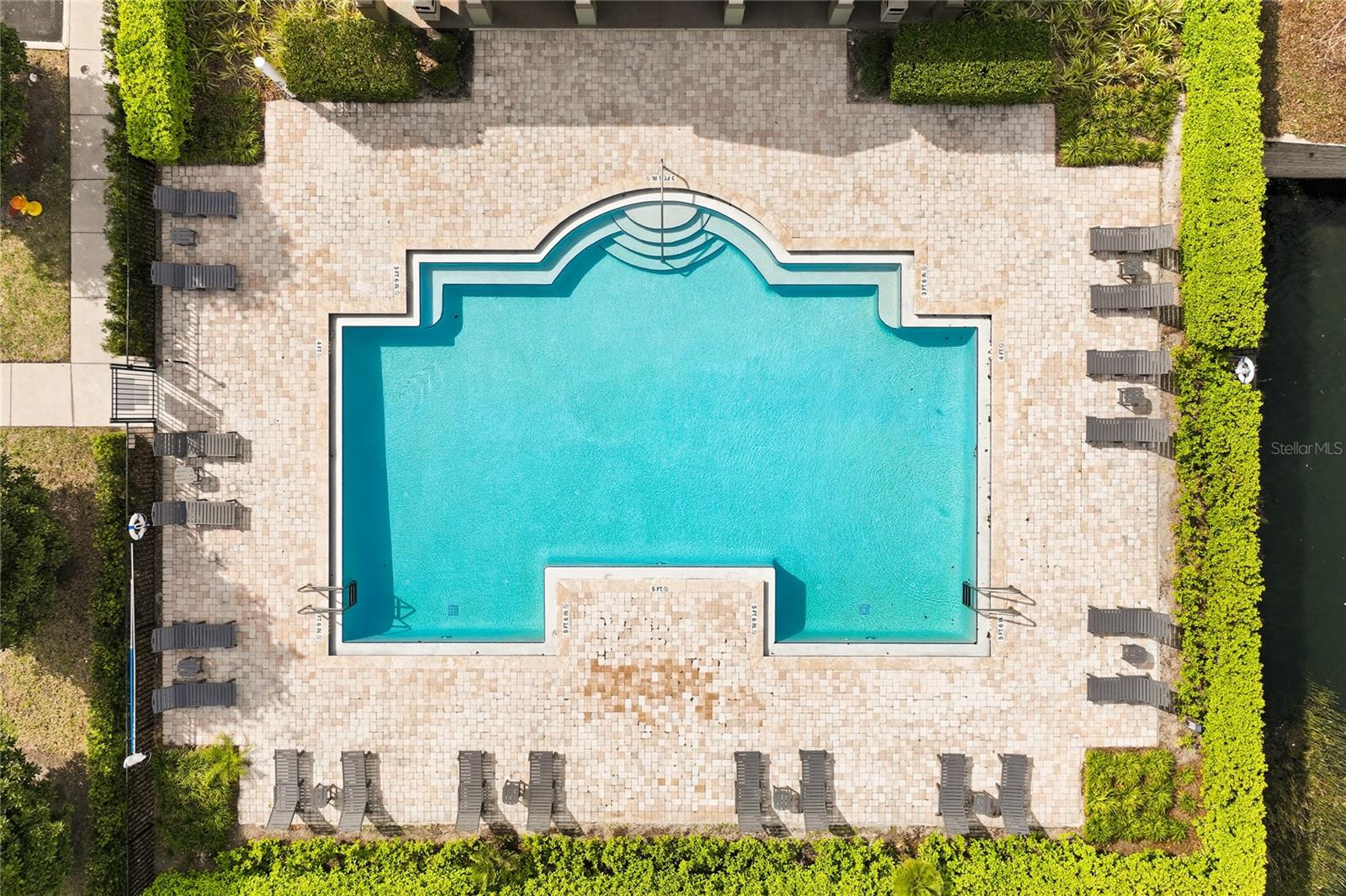 SAVANNAH PARK - Residential Lease