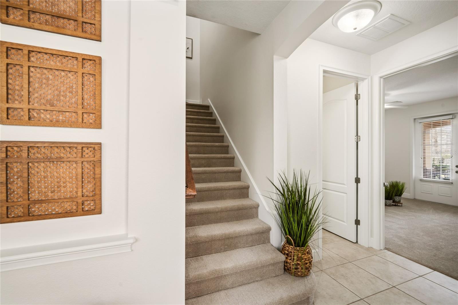 SAVANNAH PARK - Residential Lease