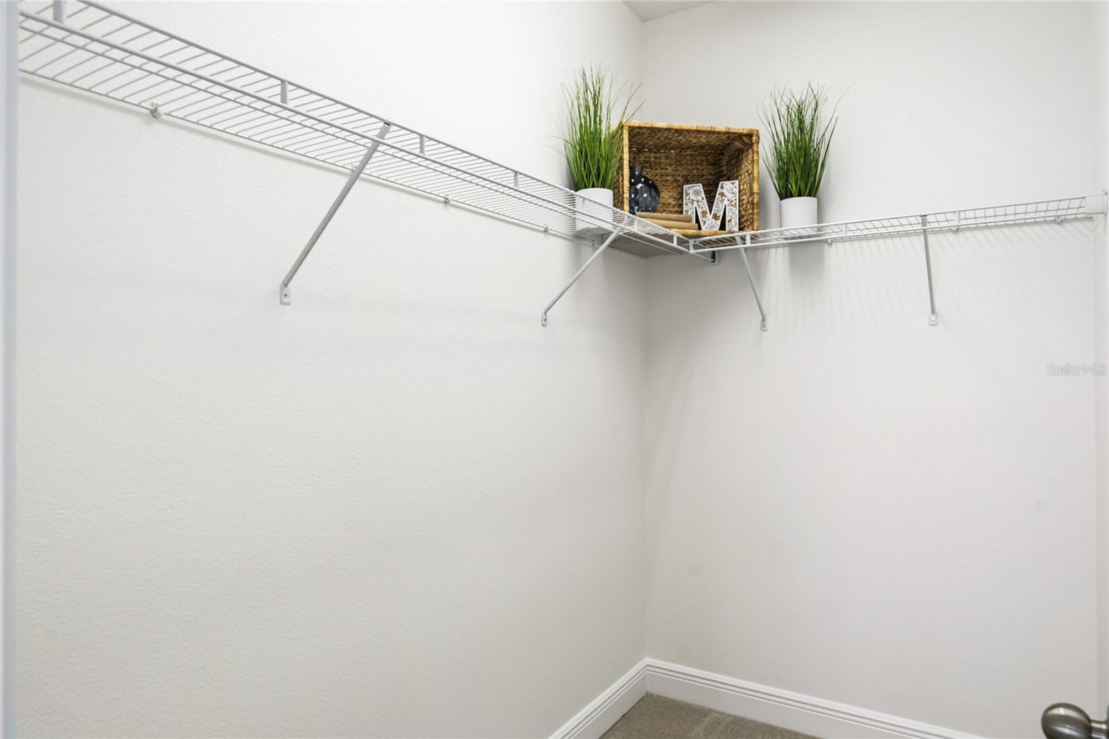 SAVANNAH PARK - Residential Lease