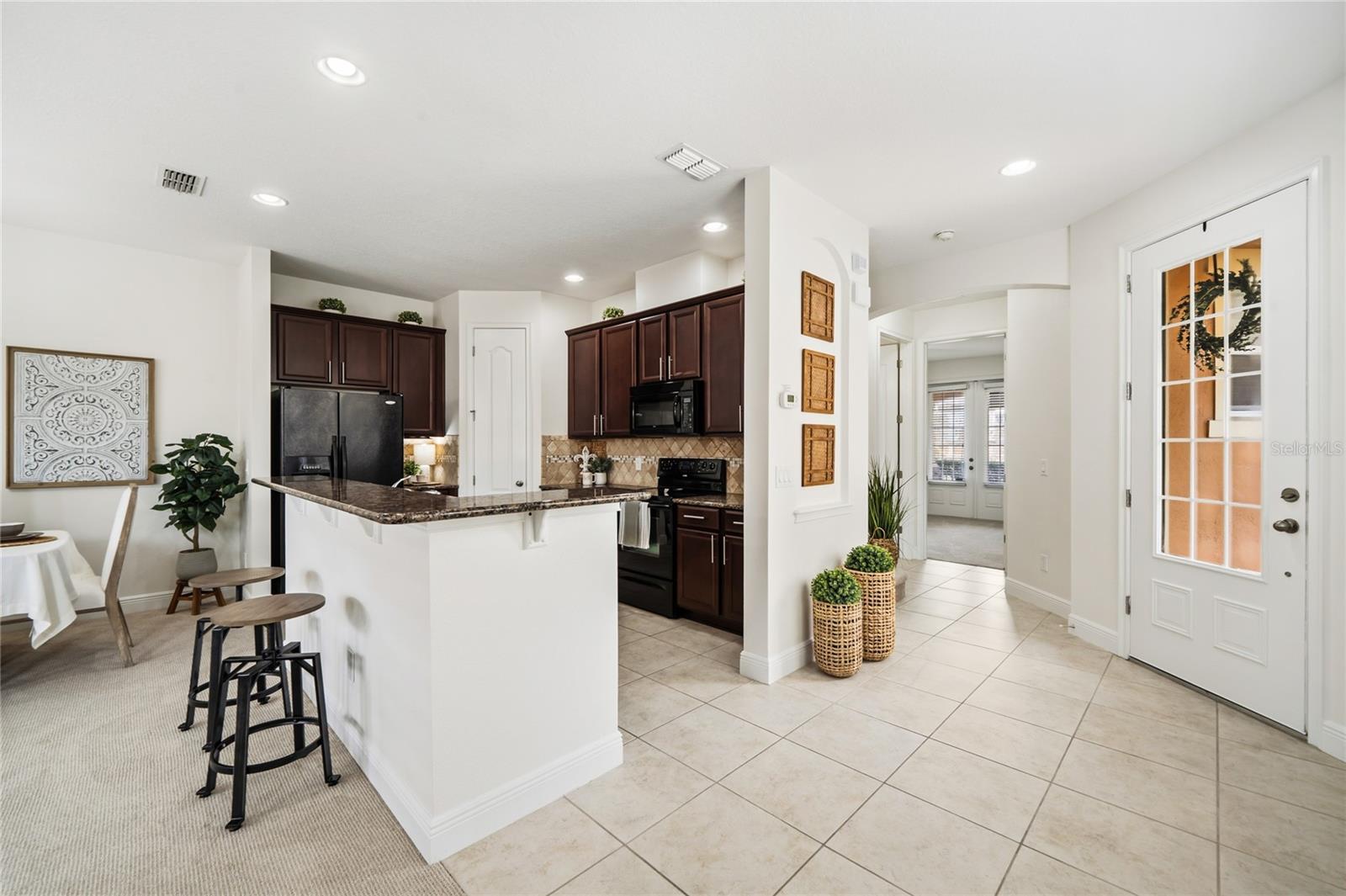 SAVANNAH PARK - Residential Lease