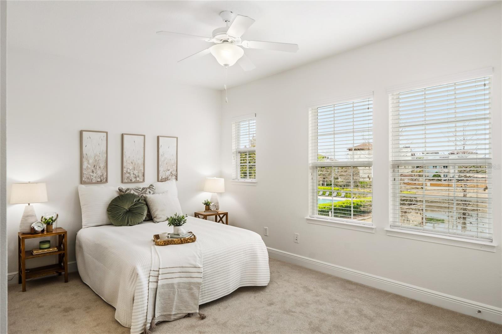 SAVANNAH PARK - Residential Lease