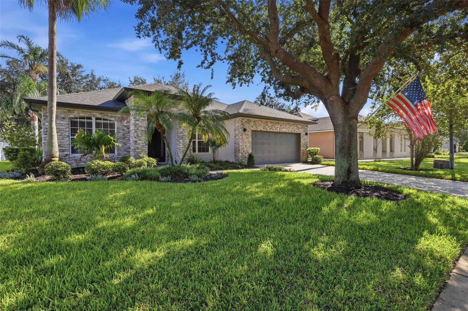 551 WOODFORD DRIVE