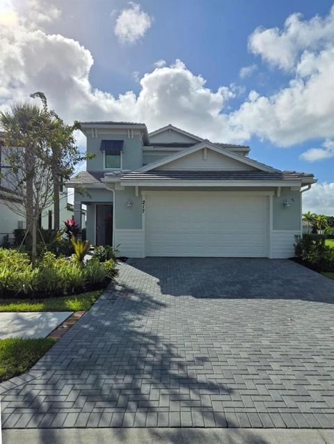 217 SE FASCINO CIRCLE PORT ST LUCIE FL 34984
