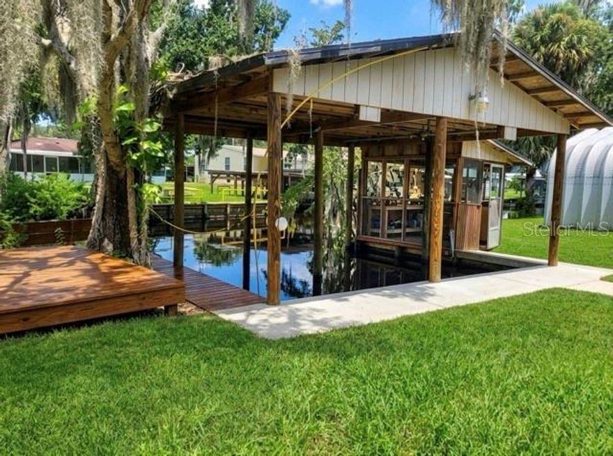 Recent UF grad, or how about a fisherman? Either way, this is your chance to get one of the counties most sought after areas. With state renowned fishing just mere feet away, this is a sportsmans dream. The canal feeds directly into the St Johns River. No need to drive to the nearest Publix, when you can catch dinner from the comfort of your own backyard. With a lift and control of the boat ramp, you"ll quickly become associated with your neighbors and members of the community. Your new home is nestled in a cozy nook of Putnam county, with direct access to Lake George and the ST Johns river, you could take you and the family on a day trip, cruising up the river to Jacksonville. This has become a hot spot for fishermen, water enthusiast and community members alike. With the ability to expand, you could turn this cozy river bungalow into your own private, and serene oasis.