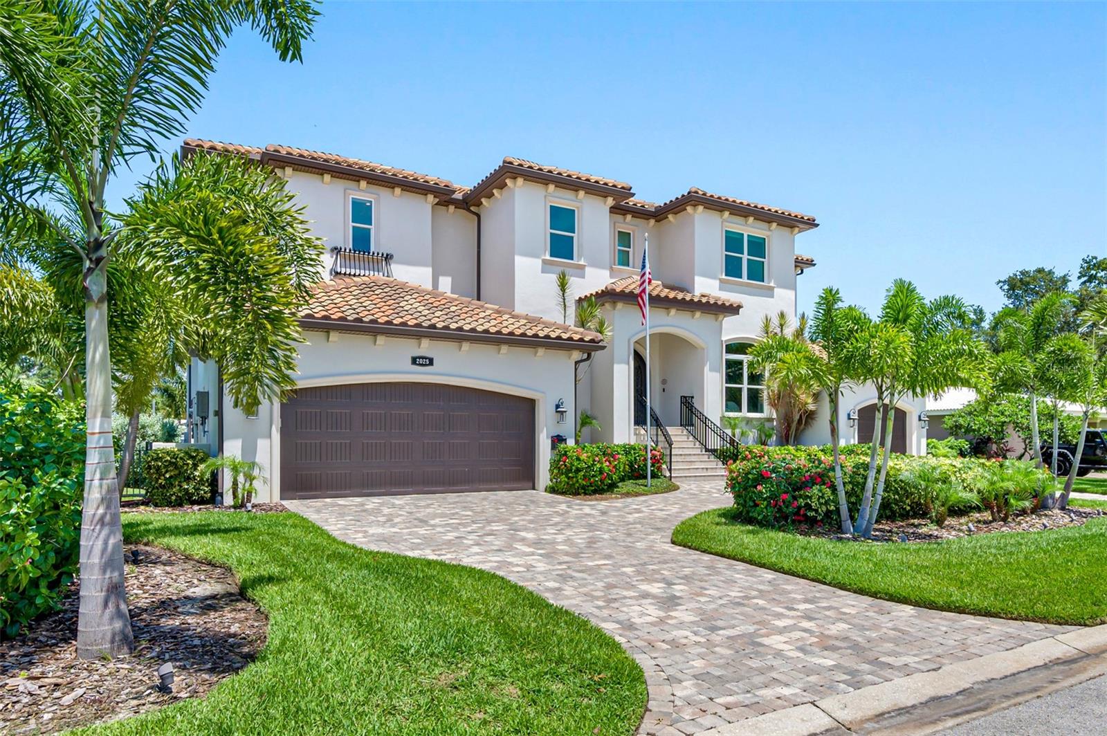 VENETIAN ISLES - Residential