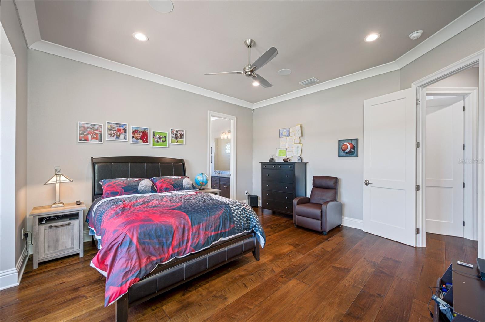 VENETIAN ISLES - Residential