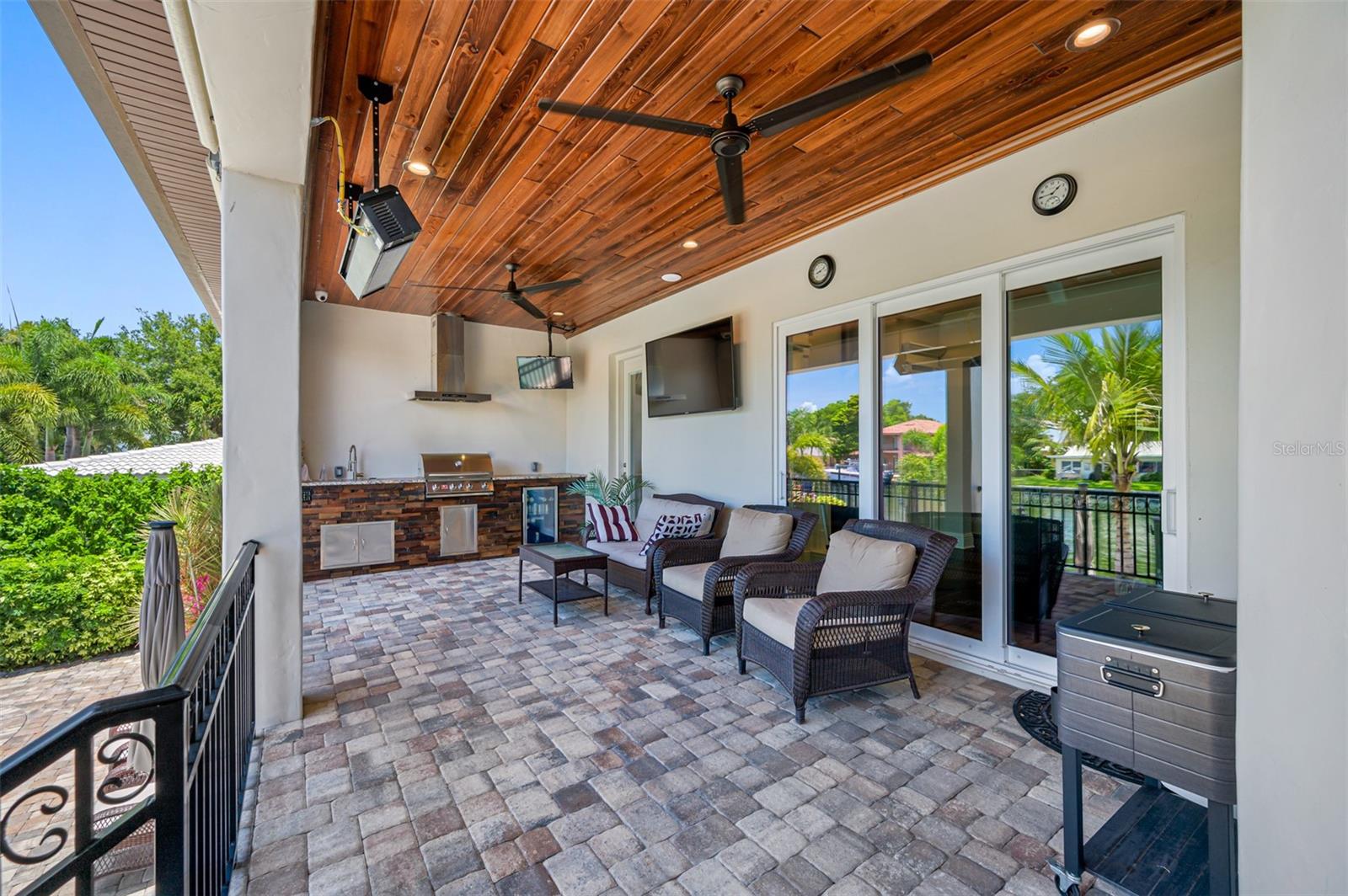 VENETIAN ISLES - Residential