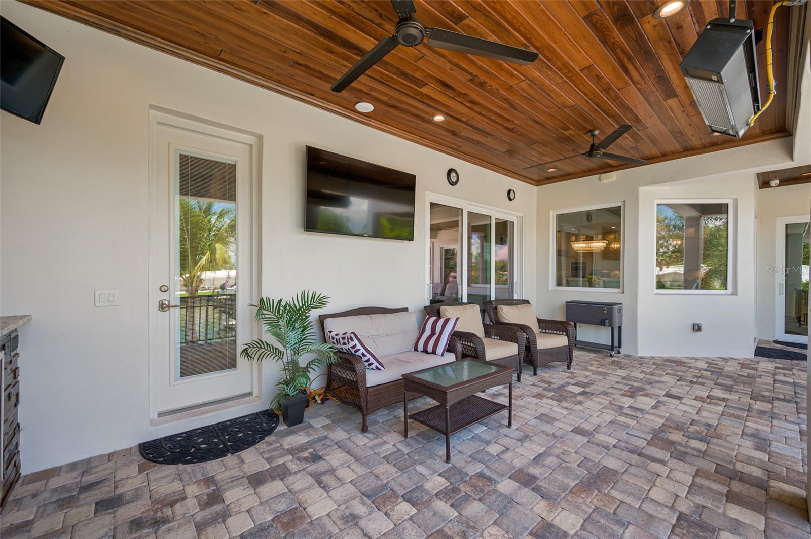 VENETIAN ISLES - Residential