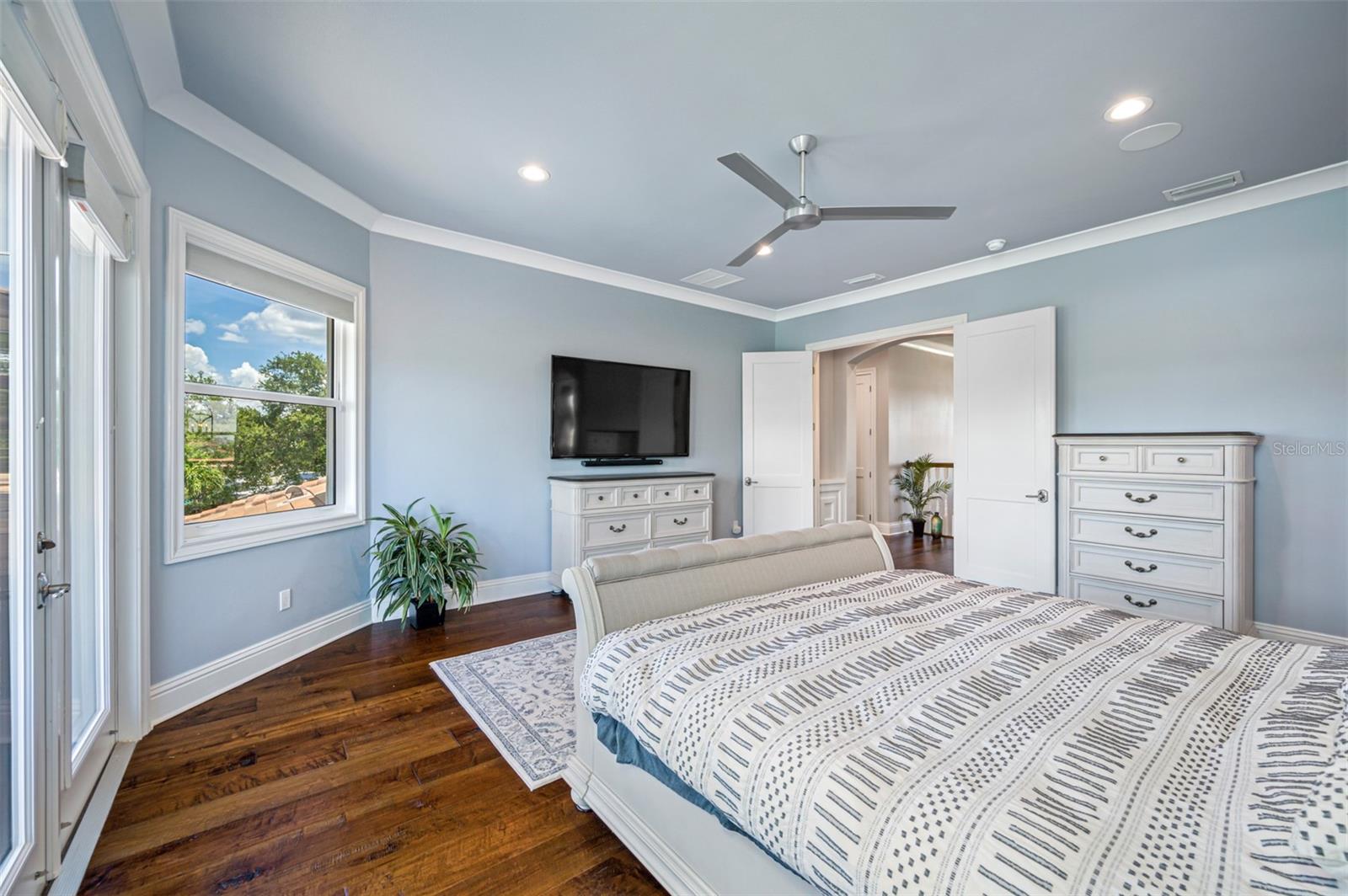 VENETIAN ISLES - Residential