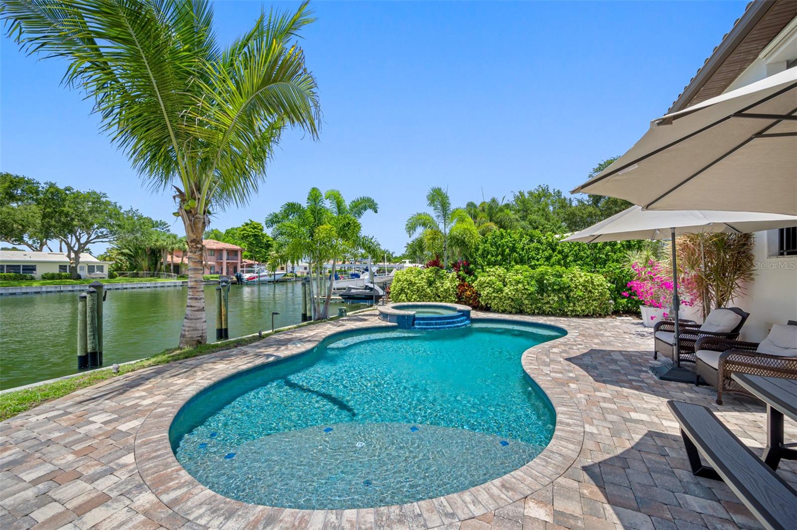 VENETIAN ISLES - Residential