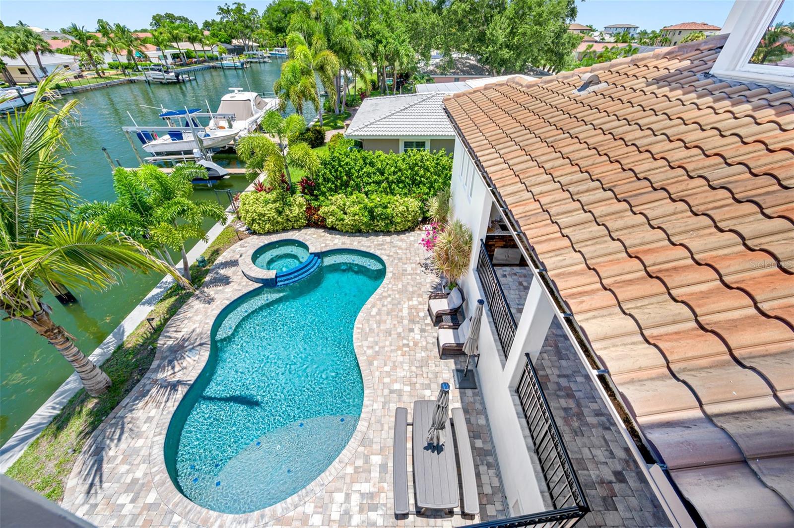 VENETIAN ISLES - Residential