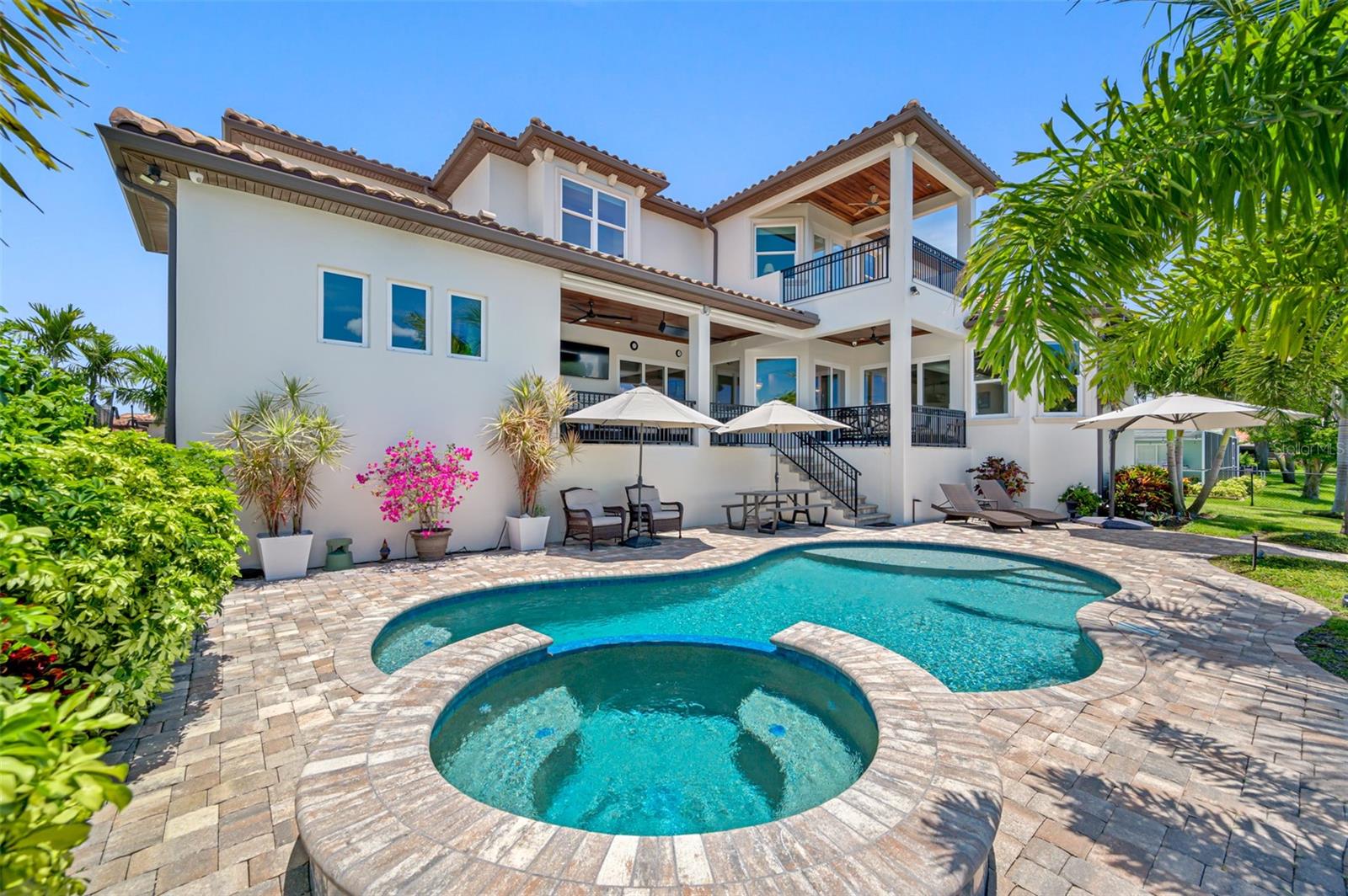 VENETIAN ISLES - Residential