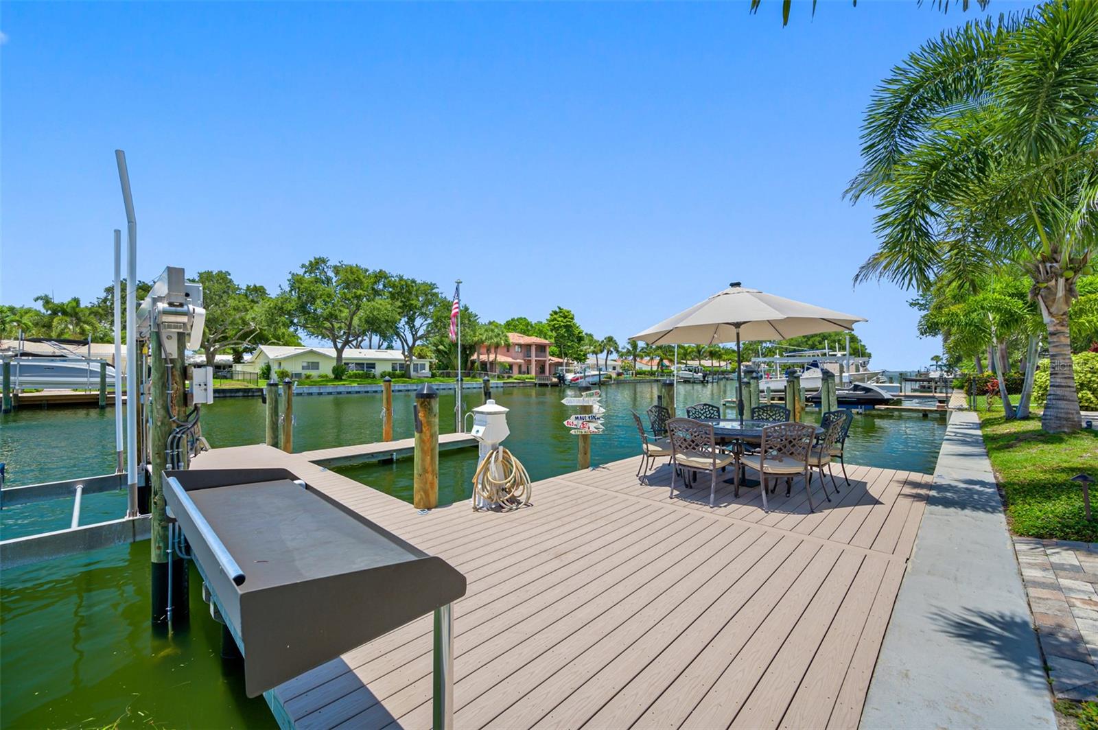 VENETIAN ISLES - Residential