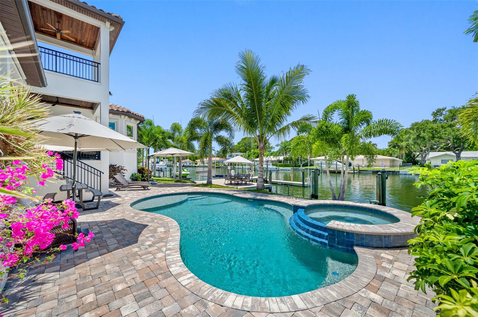 VENETIAN ISLES - Residential