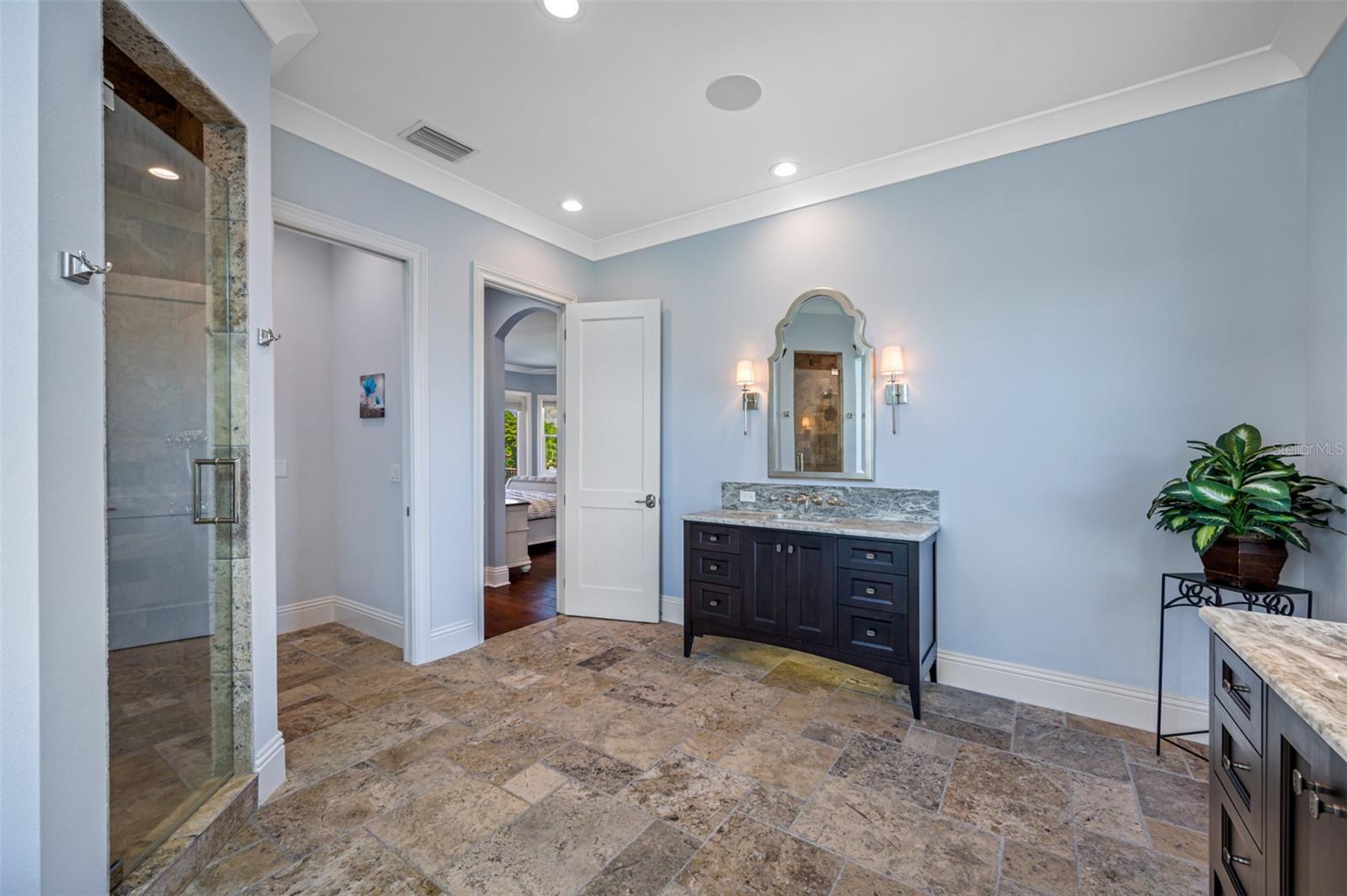 VENETIAN ISLES - Residential