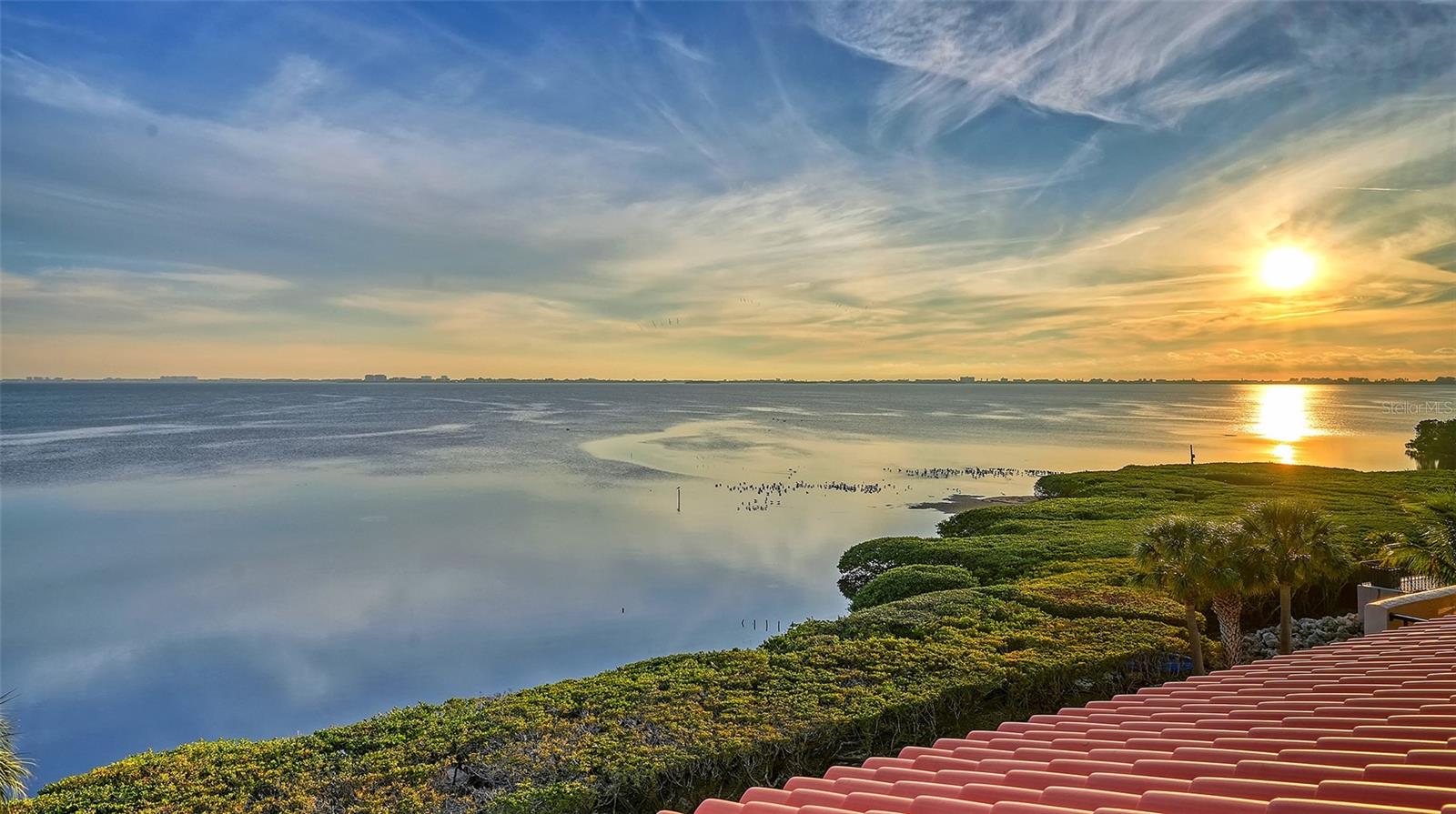 CONQUISTADOR BAY CLUB - Residential