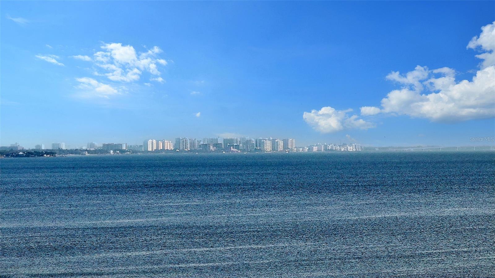 CONQUISTADOR BAY CLUB - Residential