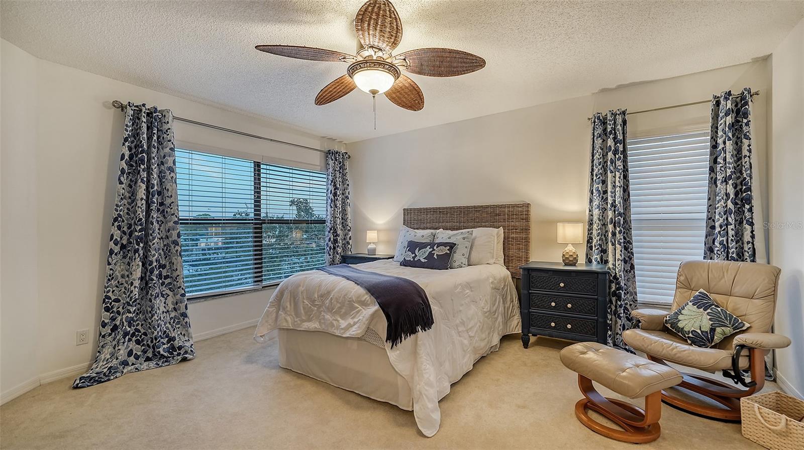 CONQUISTADOR BAY CLUB - Residential