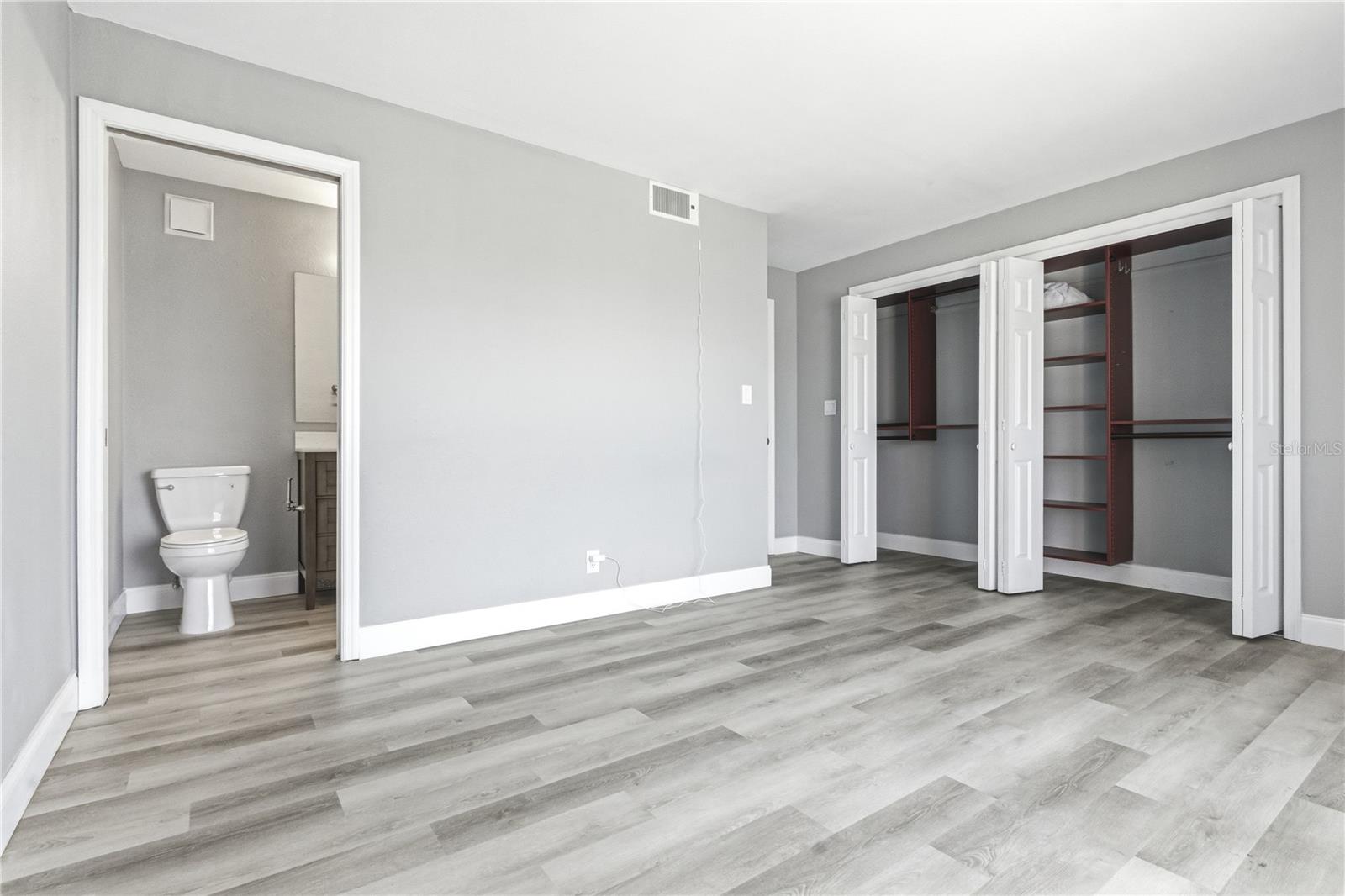 CAPRI LAGOONS CONDO - Residential