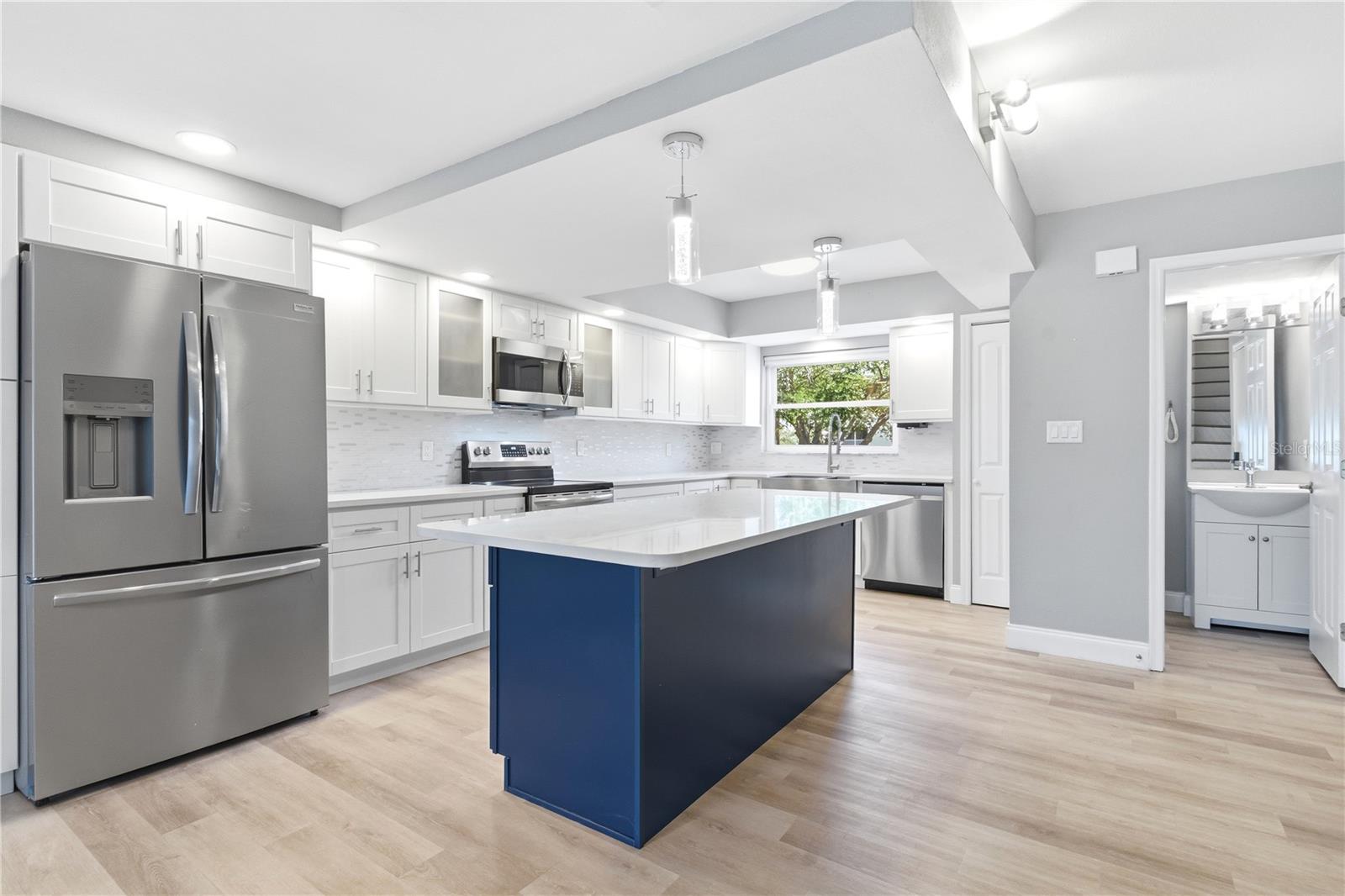 CAPRI LAGOONS CONDO - Residential