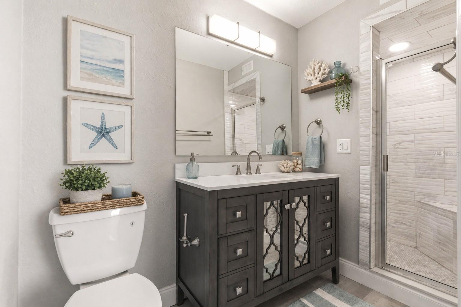 CAPRI LAGOONS CONDO - Residential