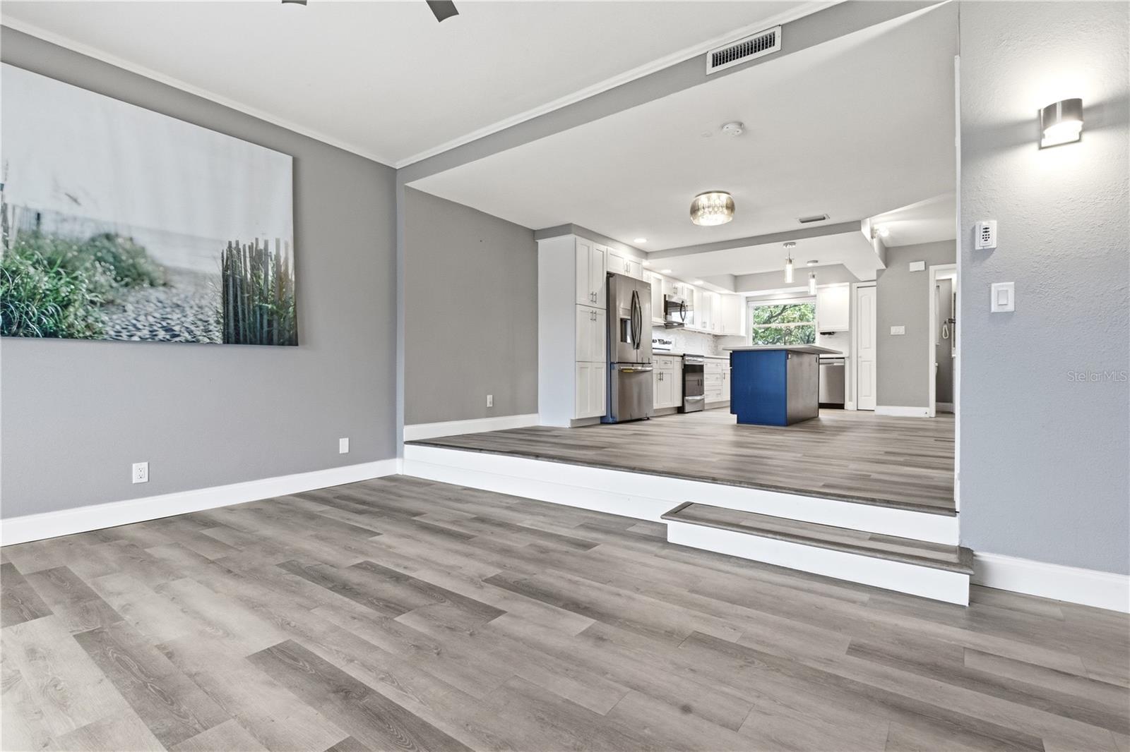 CAPRI LAGOONS CONDO - Residential