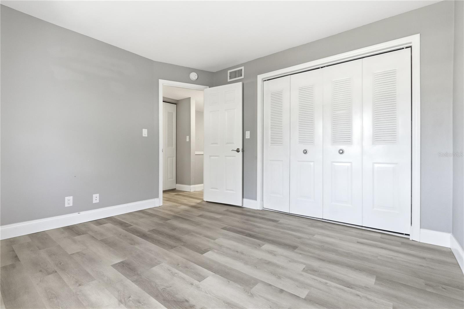 CAPRI LAGOONS CONDO - Residential